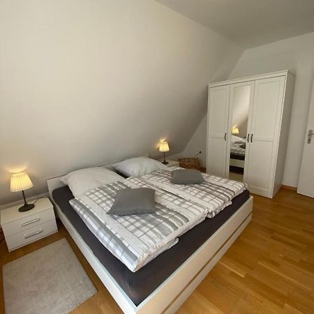 Gemütliche Ferienwohnung Nesco mit eingezäunten Garten Aurich Exterior foto